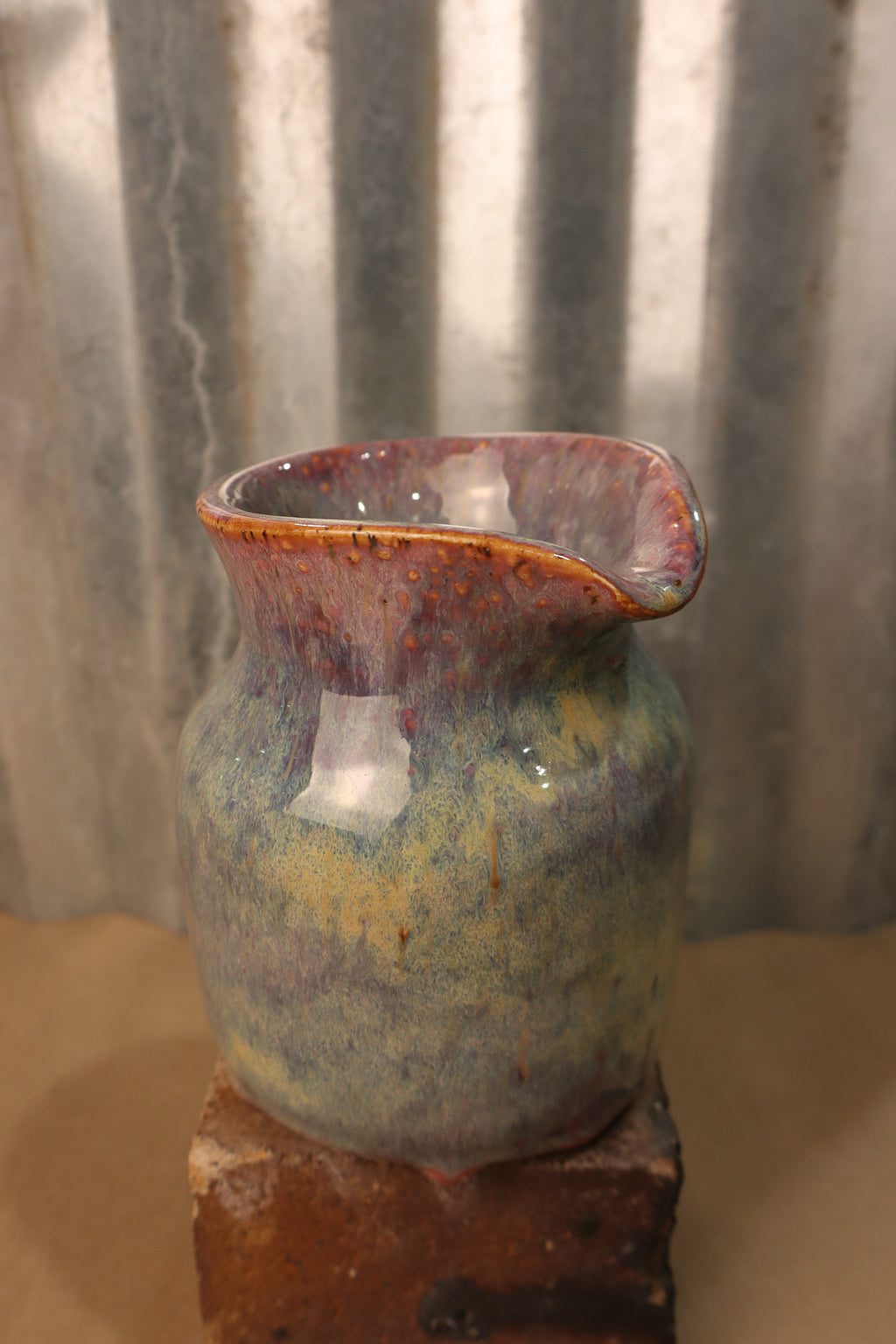 Trout Hand Pitcher